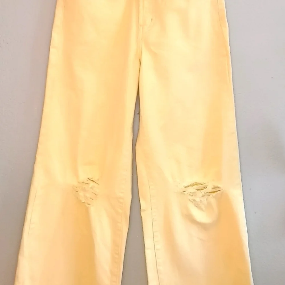 Asos Only High Rise Wide Leg Boho Butter Yellow Distressed Hippie Flare Jeans 26
